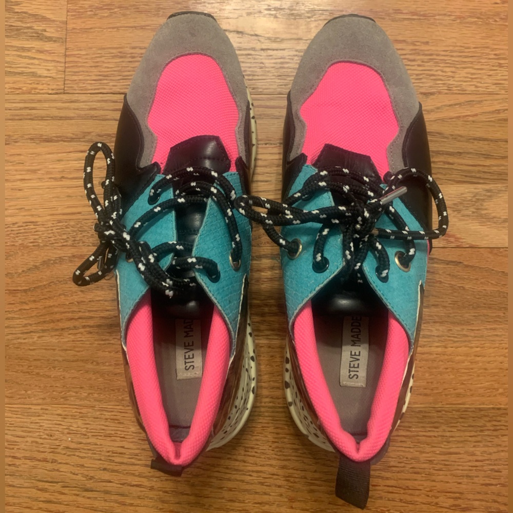 Steve Madden Cliff Sneakers - Picture 4 of 11